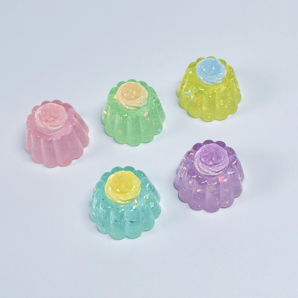 Baby Food Jelly - زينة راتنجية على شكل كعكة جيلي