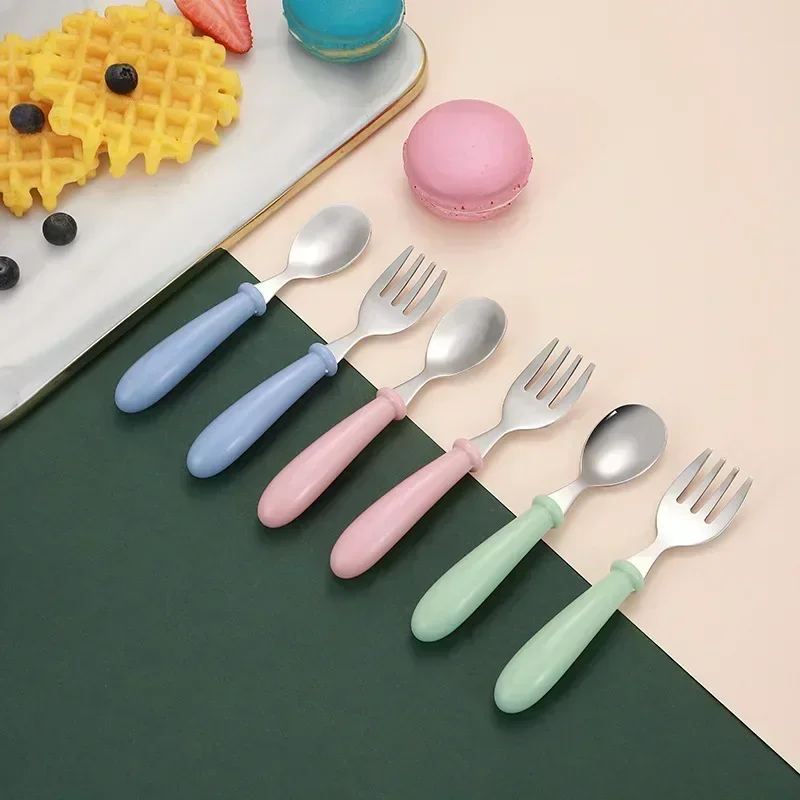 مجموعة أدوات تغذية الأطفال من  - مراجعة Baby Food Dispensing Spoon وسعره