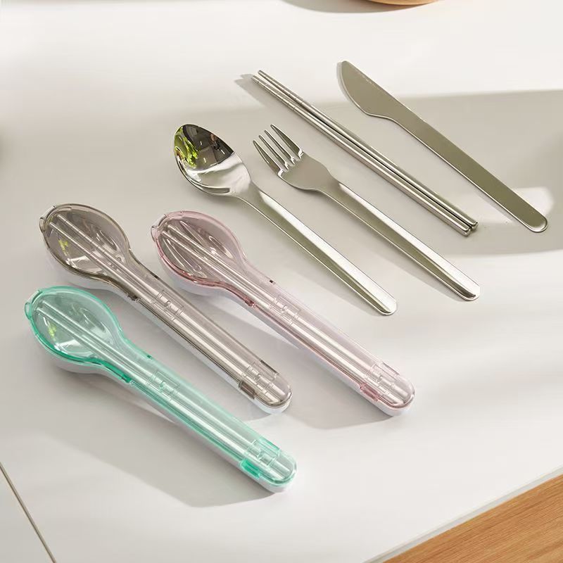 مجموعة أدوات المائدة المحمولة  - مراجعة Weaning Spoon Set وسعره